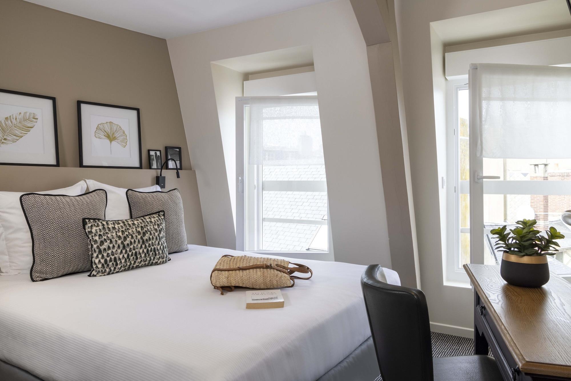 Hotel Le Fer A Cheval ทรูวิลล์-ซูร์-แมร์ ภายนอก รูปภาพ