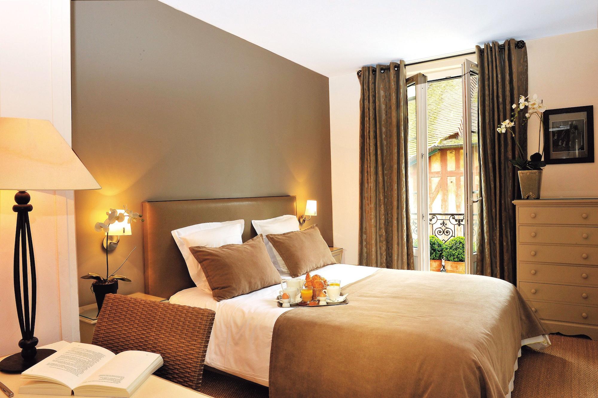 Hotel Le Fer A Cheval ทรูวิลล์-ซูร์-แมร์ ภายนอก รูปภาพ