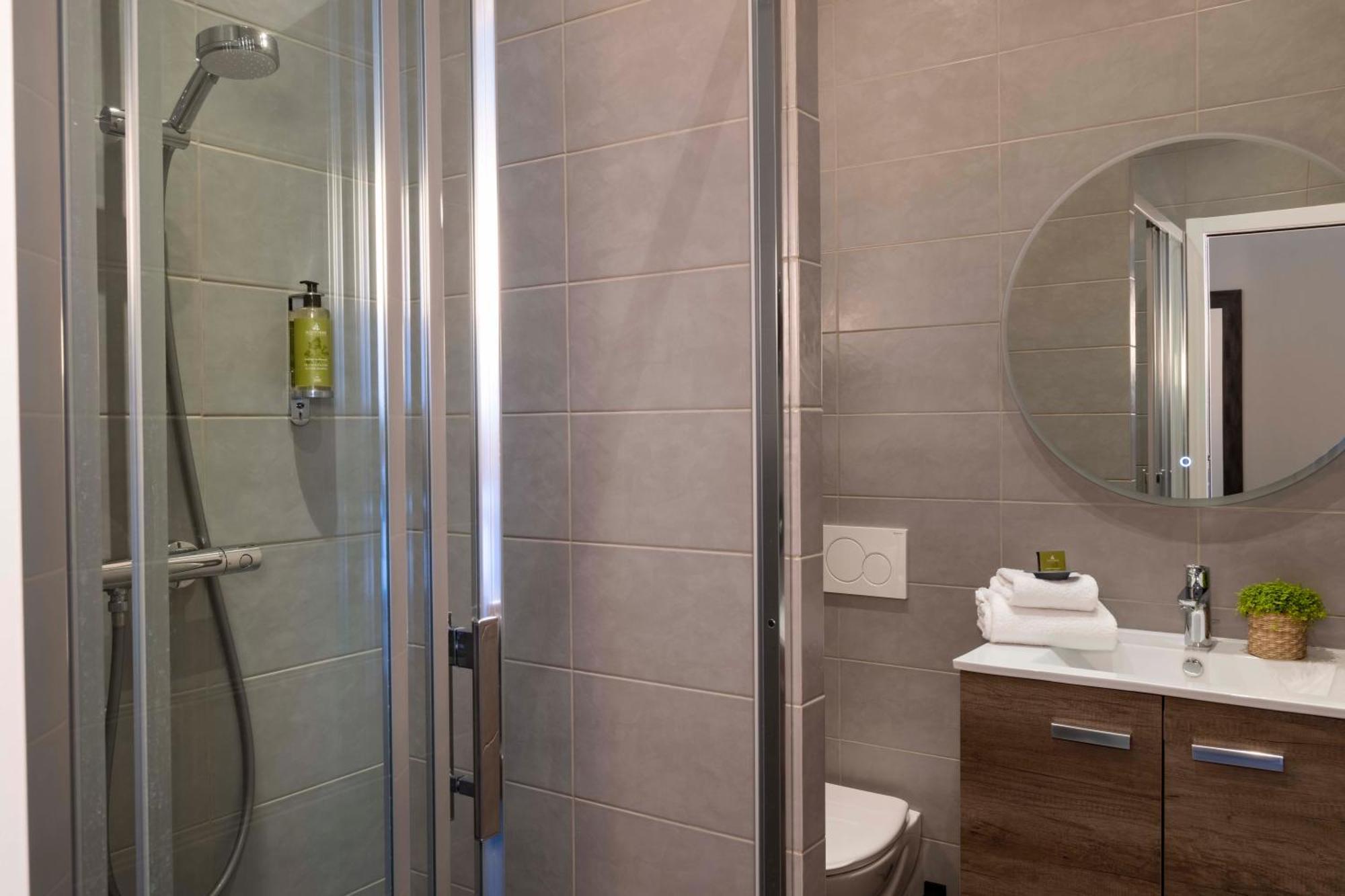 Hotel Le Fer A Cheval ทรูวิลล์-ซูร์-แมร์ ภายนอก รูปภาพ