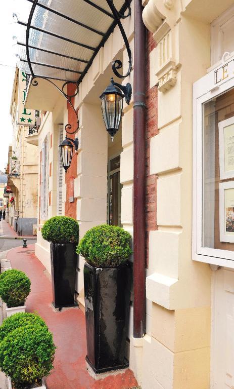 Hotel Le Fer A Cheval ทรูวิลล์-ซูร์-แมร์ ภายนอก รูปภาพ