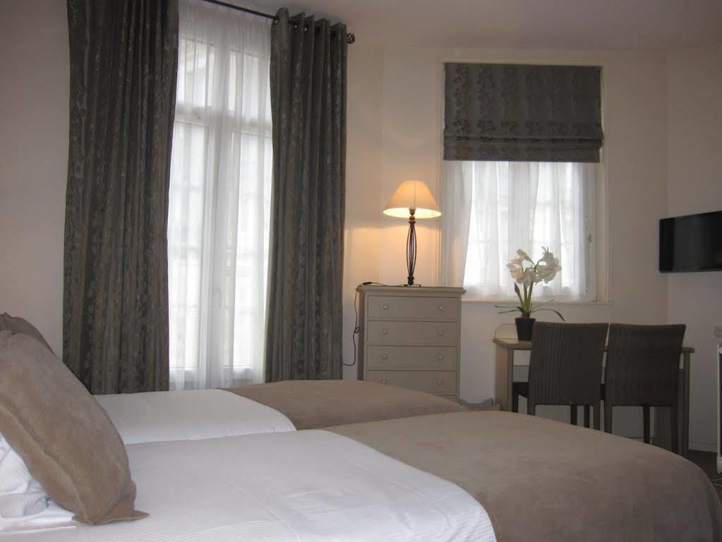 Hotel Le Fer A Cheval ทรูวิลล์-ซูร์-แมร์ ภายนอก รูปภาพ