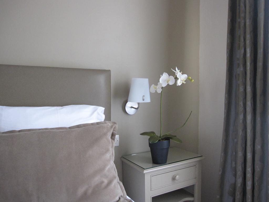 Hotel Le Fer A Cheval ทรูวิลล์-ซูร์-แมร์ ภายนอก รูปภาพ